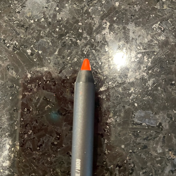 MAC cosmetics pro longwear lip pencil - Picture 2 of 3